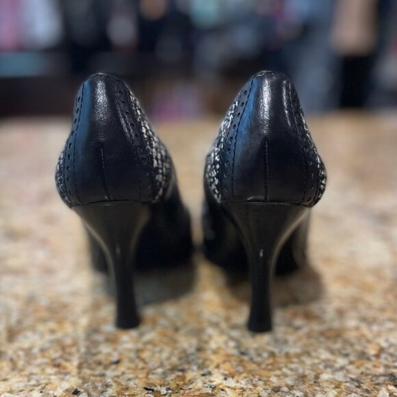 Nine West Round Toe Spectator Pump - Picture 4 of 5